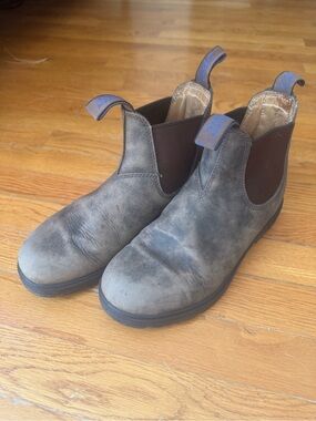 Blundstones thermal Chelsea 584 size 7.5 rustic brown